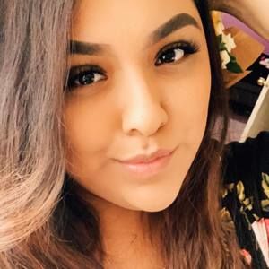 Meet your Posher, Alejandra